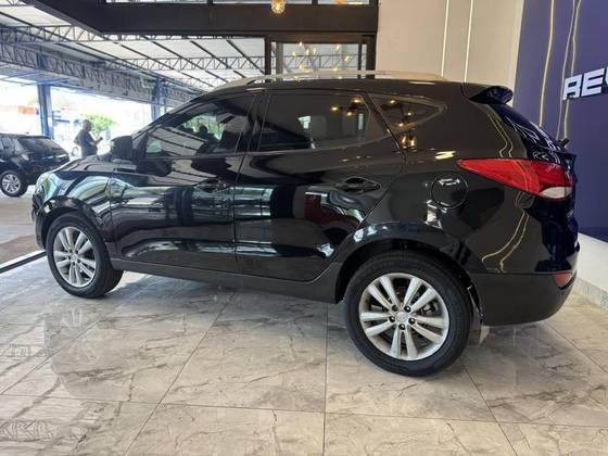 HYUNDAI IX35 2.0 MPI 4X2 16V FLEX 4P AUTOMÁTICO HYUNDAI IX35 2.0 MPI 4X2 16V FLEX 4P AUTOMÁTICO